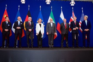 The ministers of foreign affairs and other officials from the P5+1 countries, the European Union and Iran while announcing the framework of a Comprehensive agreement on the Iranian nuclear programme. Hailong Wu of China, Laurent Fabius of France, Frank-Walter Steinmeier of Germany, Federica Mogherini of the European Union, Javad Zarif of Iran, an unidentified official of Russia, Philip Hammond of the United Kingdom and John Kerry of the United States in the "Forum Rolex" auditorium of the EPFL Learning Centre, Écublens-Lausanne, Switzerland on 2 April 2015.